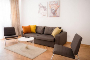 Downtown, spacious, 2 bedroom apartment